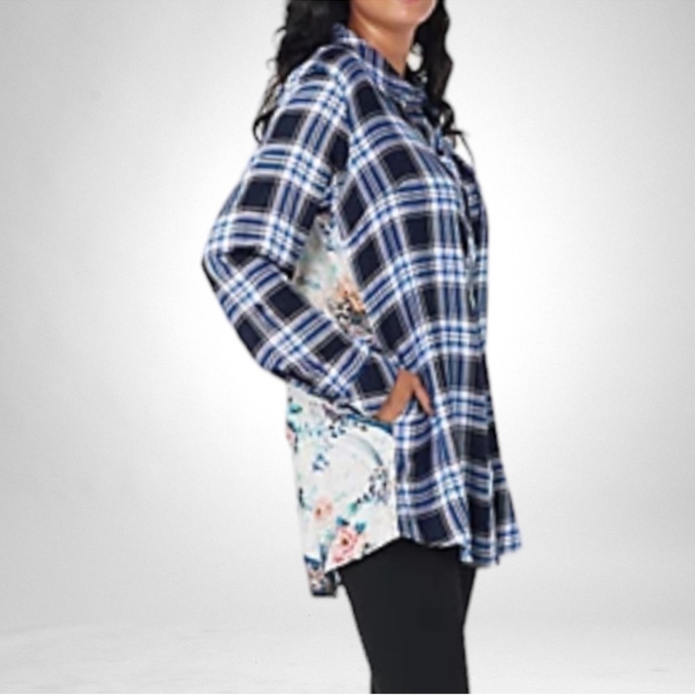 Tolani Collection Flannel Plaid Shacket Blue + Floral SZ MP - Picture 2 of 10